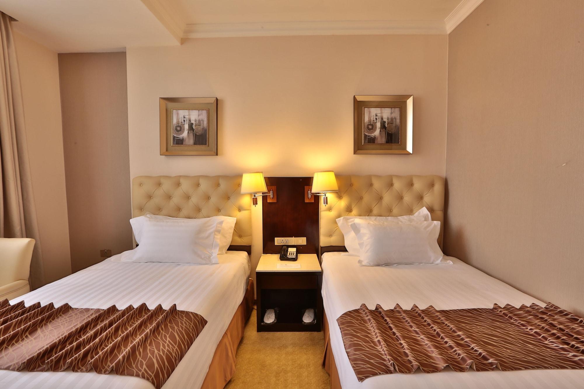Getfam Hotel Αντίς Αμπέμπα Εξωτερικό φωτογραφία