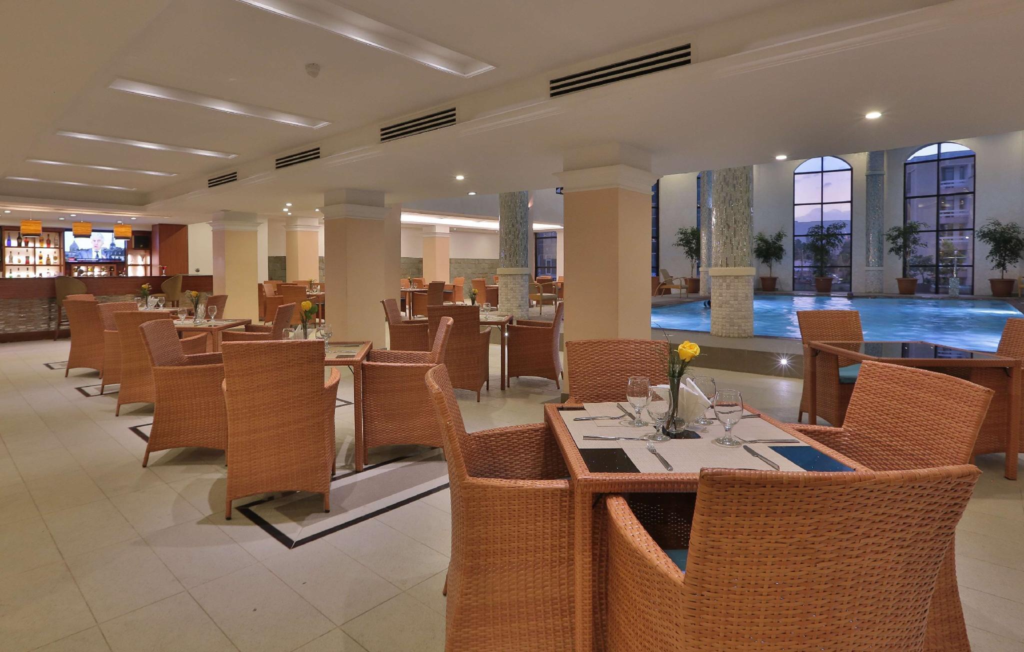 Getfam Hotel Αντίς Αμπέμπα Εξωτερικό φωτογραφία